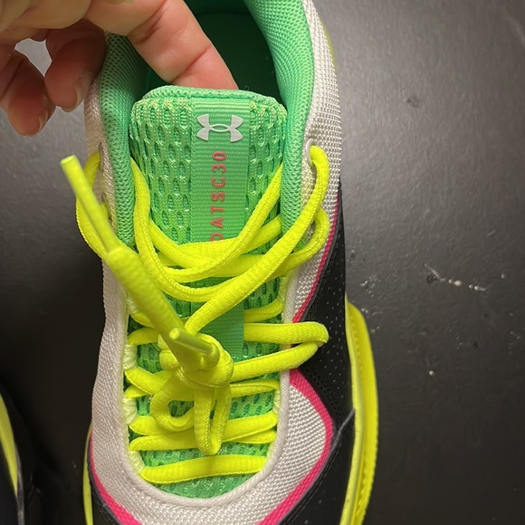 Under Armour SC 3ZER0 4 'White Vis Yellow' 3023918-102 black green pink size 5Y - Picture 4 of 8